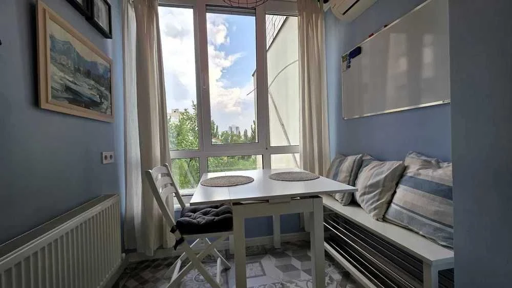 Sale of 1-bedroom apartment renovated, Bereстейskiy Prospect 39, m. Po