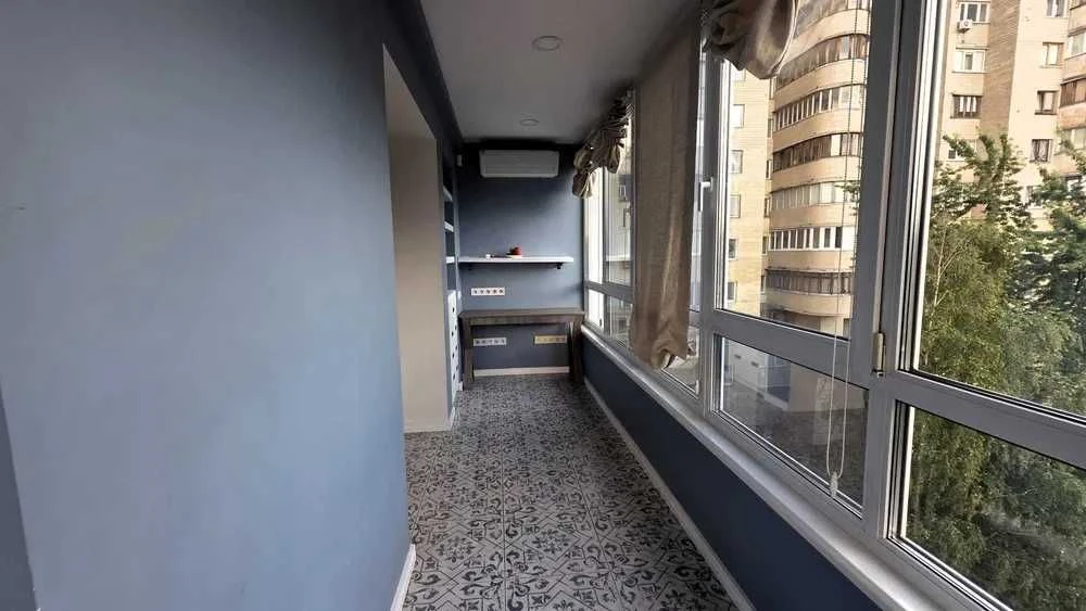 Sale of 1-bedroom apartment renovated, Bereстейskiy Prospect 39, m. Po
