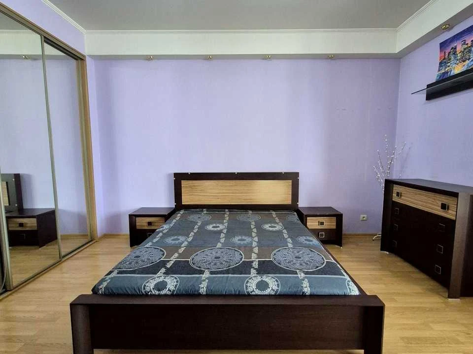 Квартира. Київ, Володимира Івасюка просп.