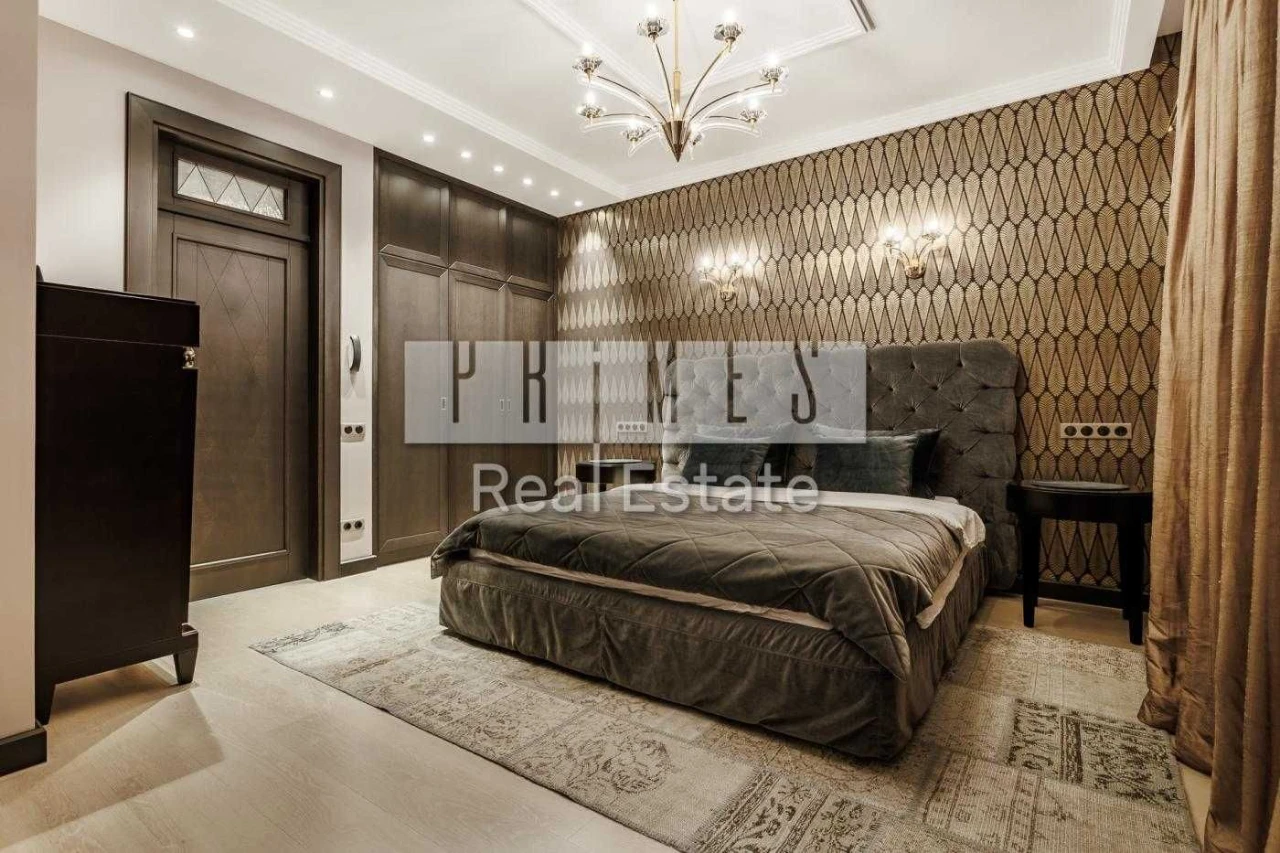 Sale of an Exclusive Apartment at Ivan Mazepa 10, Pechersk Center