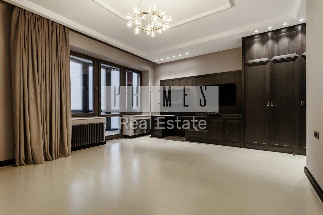 Sale of an Exclusive Apartment at Ivan Mazepa 10, Pechersk Center