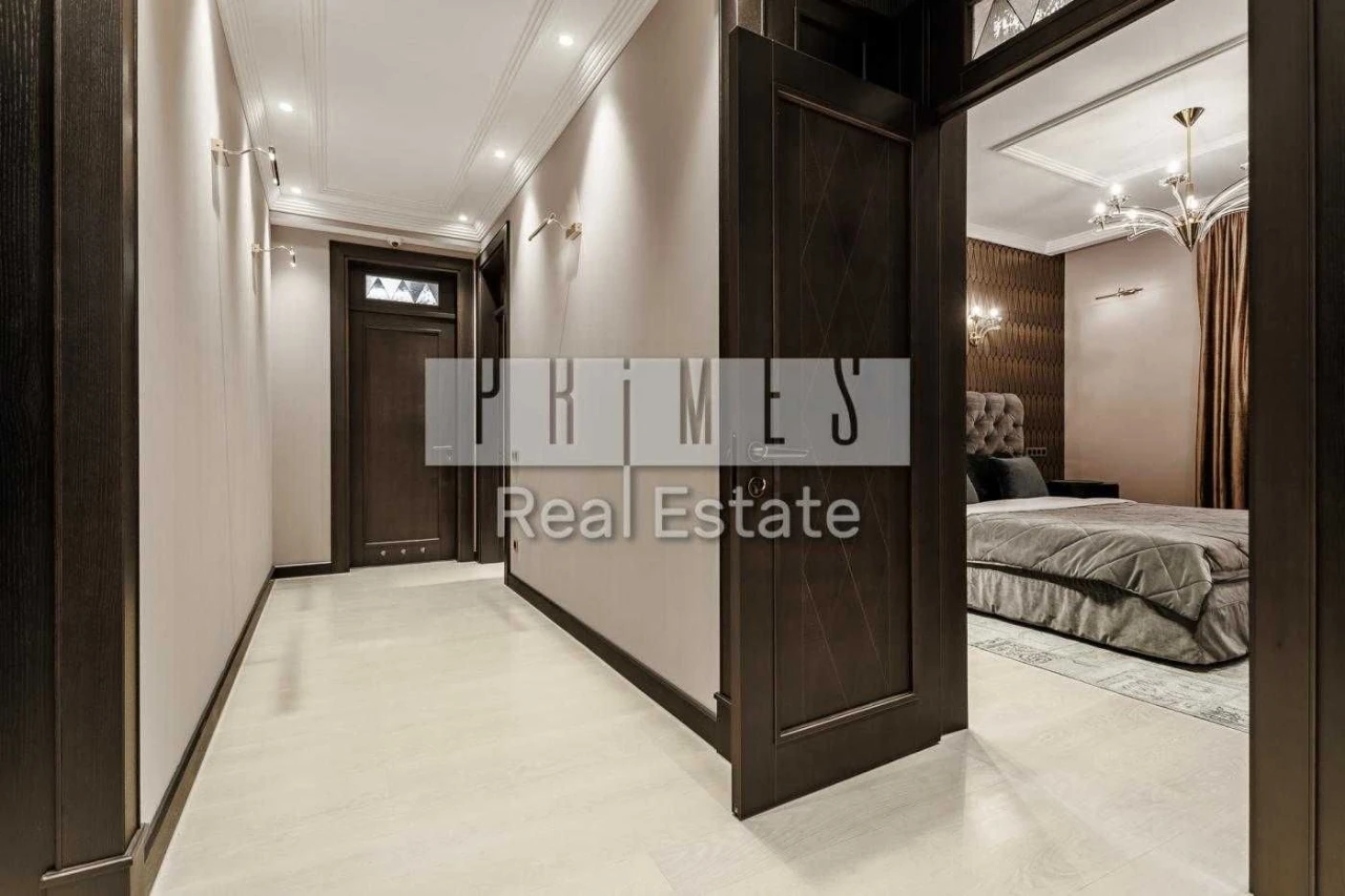 Sale of an Exclusive Apartment at Ivan Mazepa 10, Pechersk Center