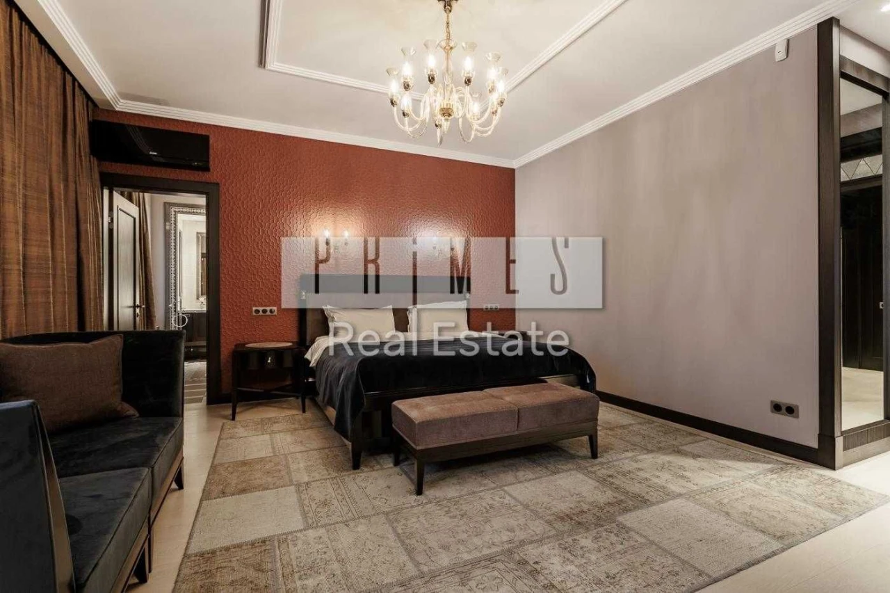 Sale of an Exclusive Apartment at Ivan Mazepa 10, Pechersk Center