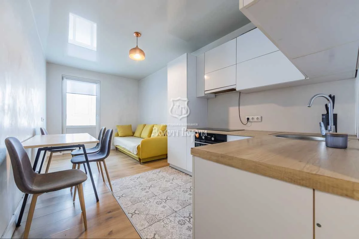 Продам однокімнатну квартиру (46.4 м²) у Києві, Святошинськи