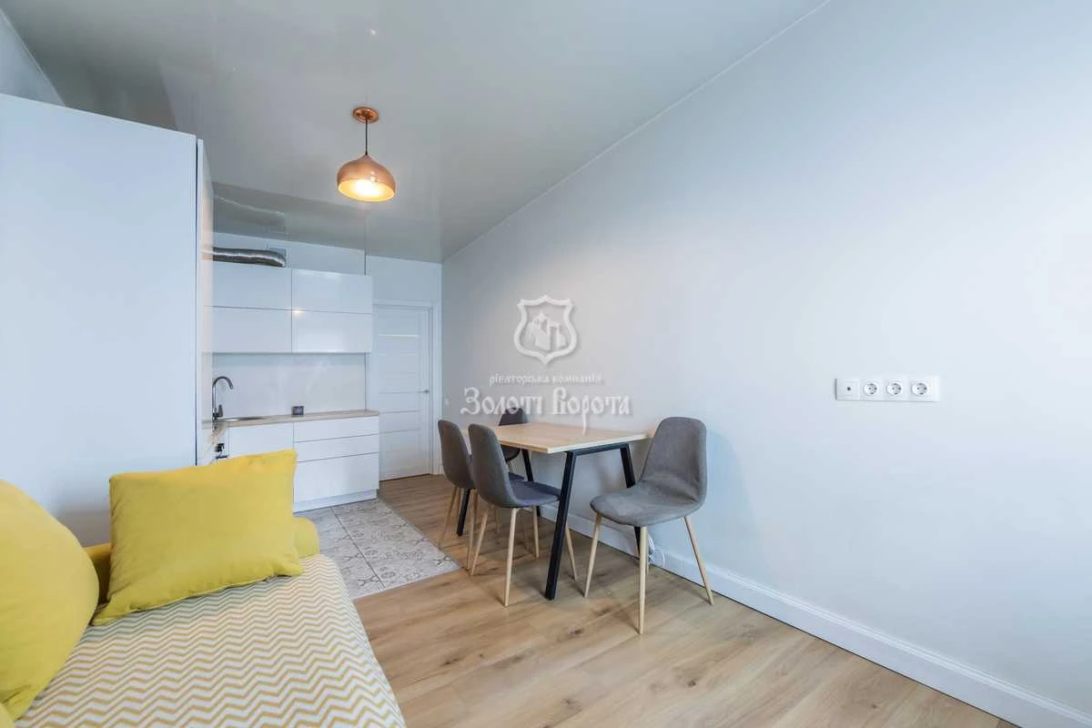 Продам однокімнатну квартиру (46.4 м²) у Києві, Святошинськи