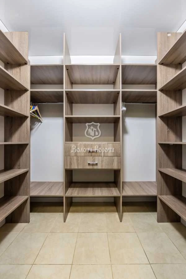 Продам однокімнатну квартиру (46.4 м²) у Києві, Святошинськи