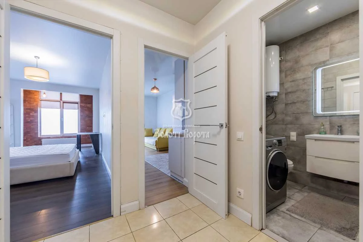 Продам однокімнатну квартиру (46.4 м²) у Києві, Святошинськи
