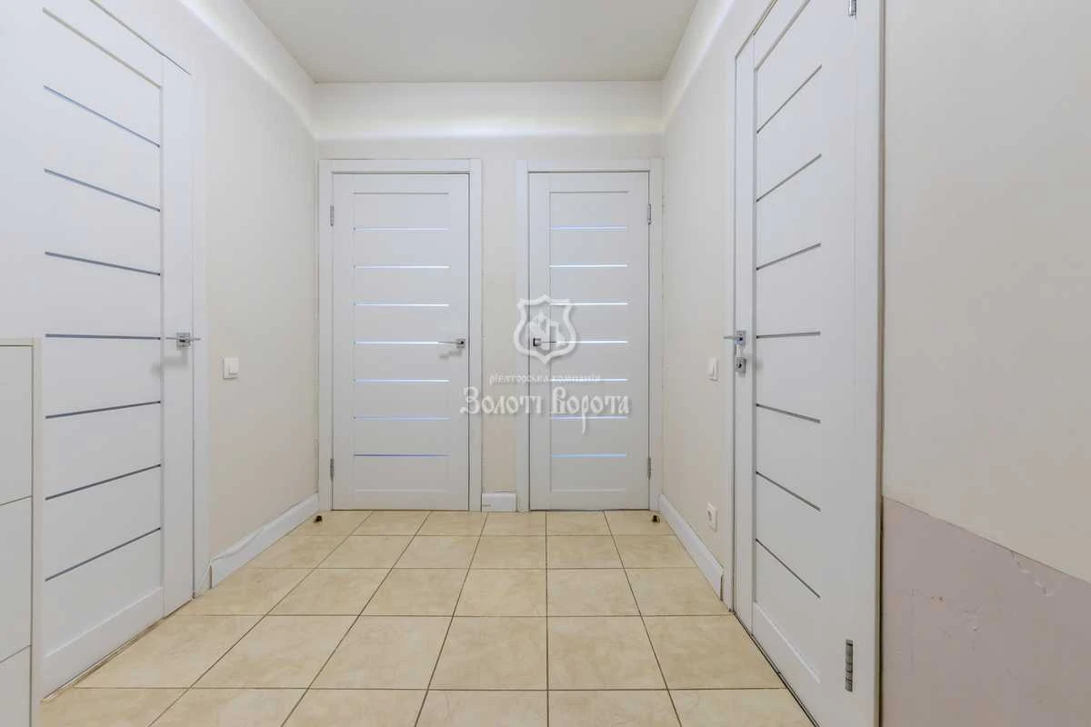 Продам однокімнатну квартиру (46.4 м²) у Києві, Святошинськи
