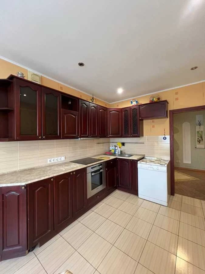 Продам двокімнатну квартиру (81 м²) у Києві, Оболонський рай