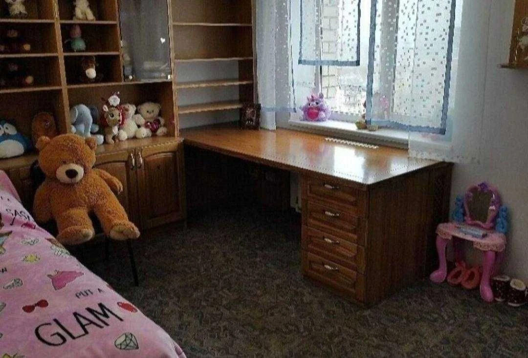 Продається багатоквартирне житло з каміном в центрі міста
