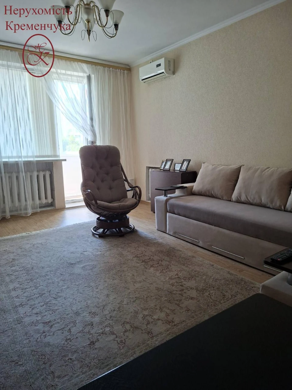 Продаж/ 4 кімнати/ центр