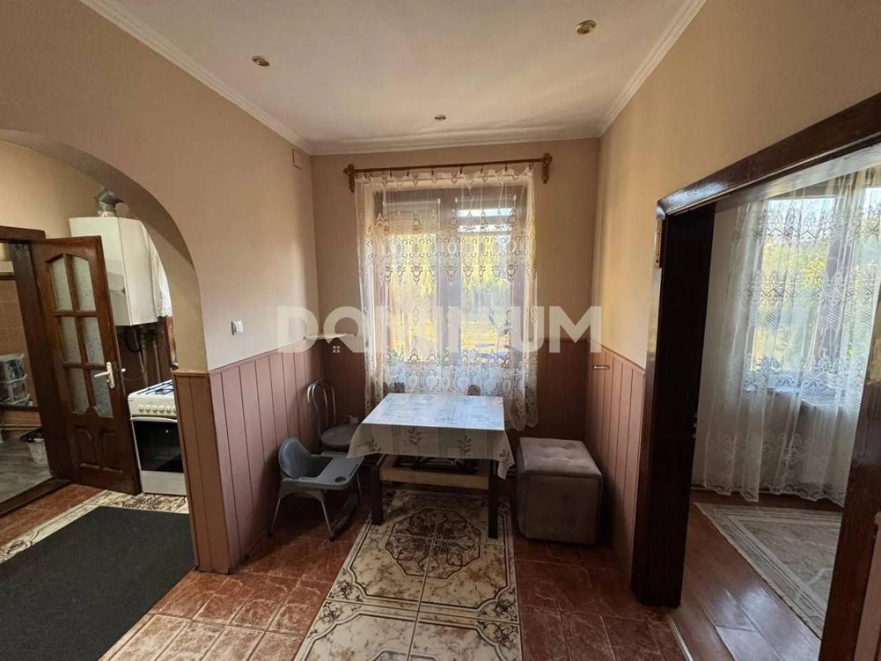 2-кімнатна квартира біля центру Виноградова