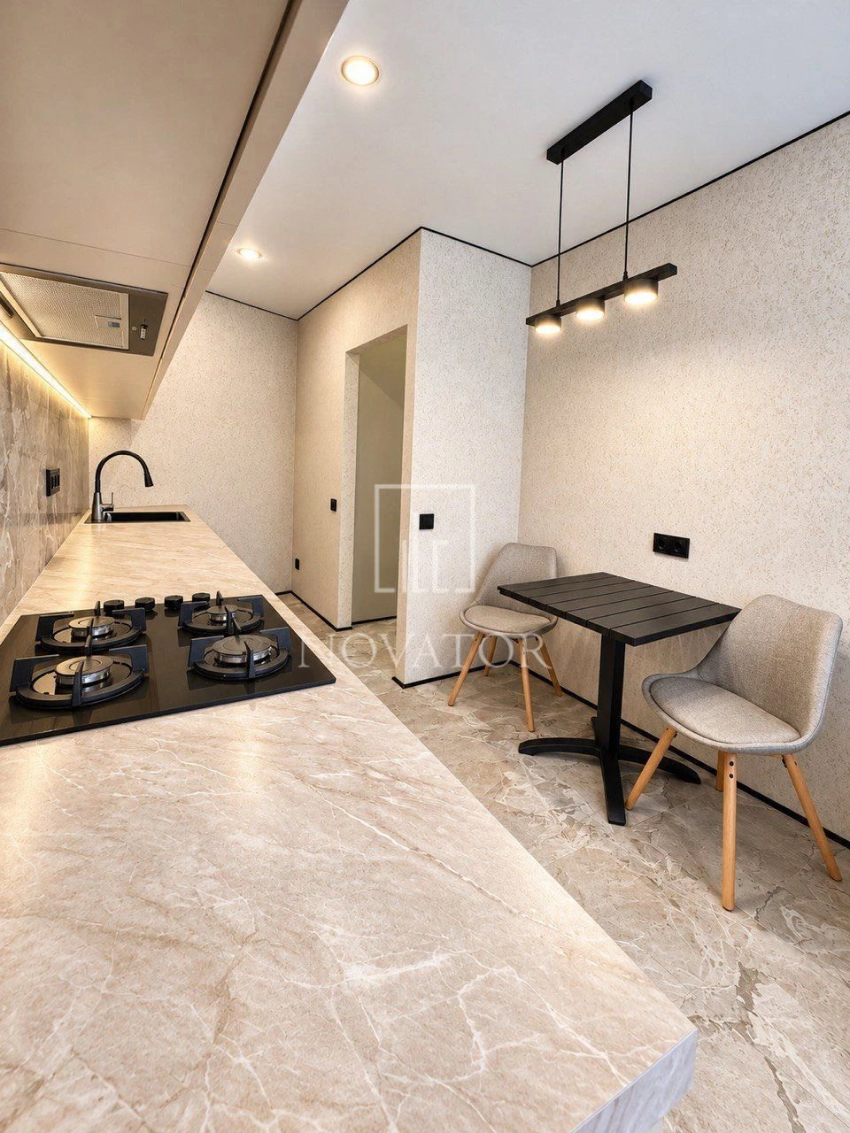 Urgent sale of a newly renovated one-bedroom apartment