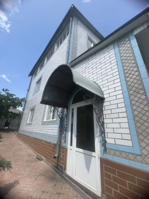 Будинок з усіма зручностями