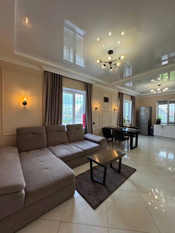 For sale, 2-story house, Victory Embankment, Garina Street