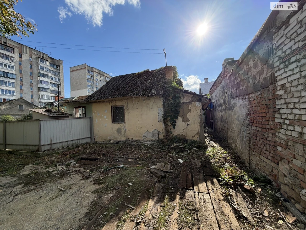 Продаж Ділянка під житлову забудову Рясне