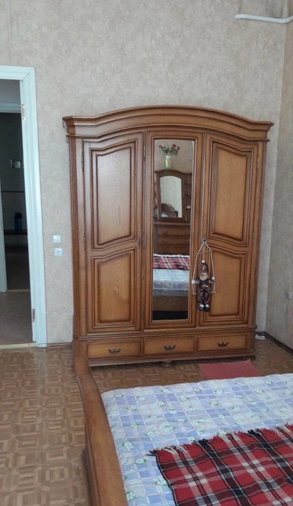 Трикімнатна квартира в центрі