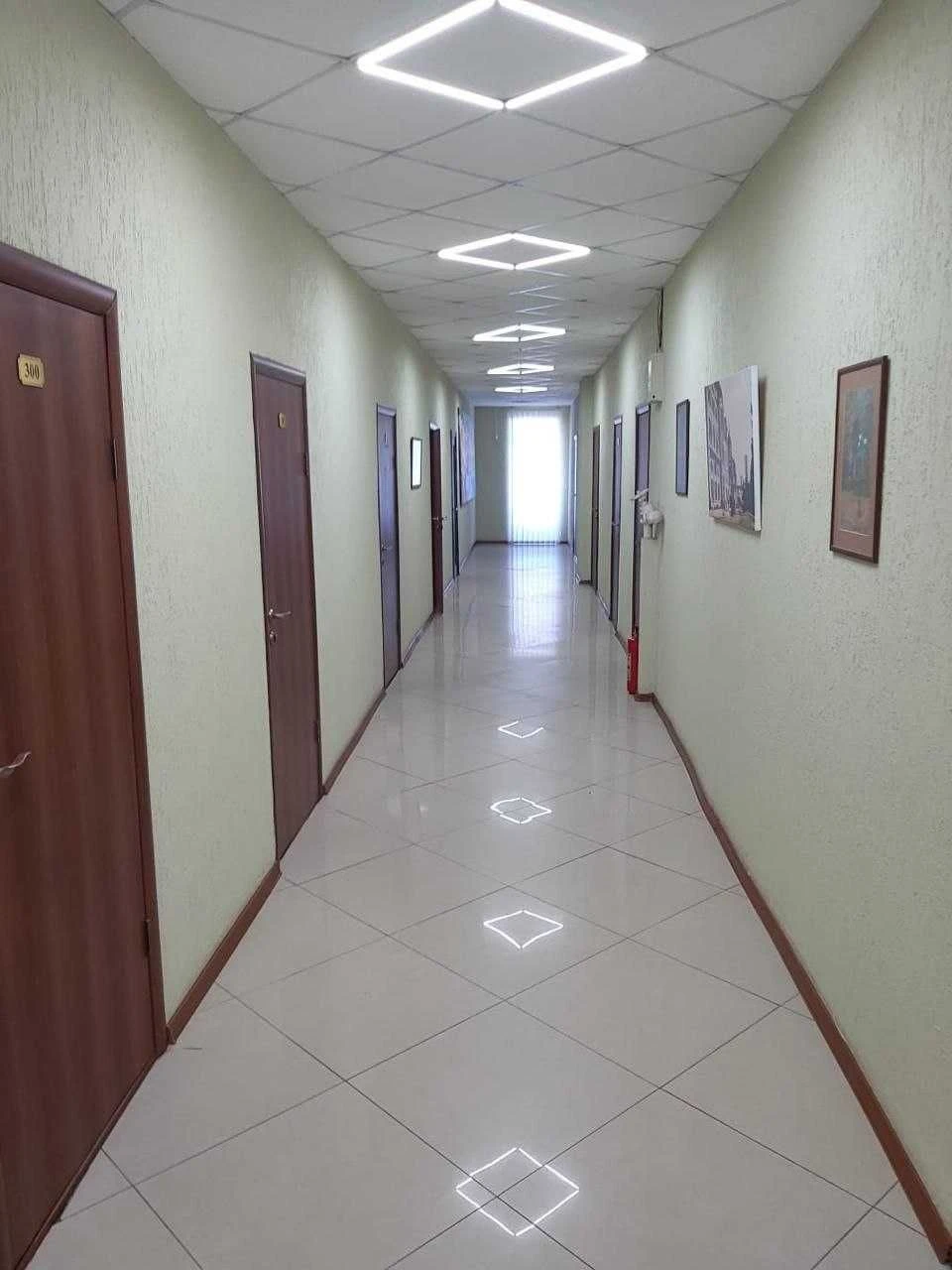 Офісний будинок в центрі