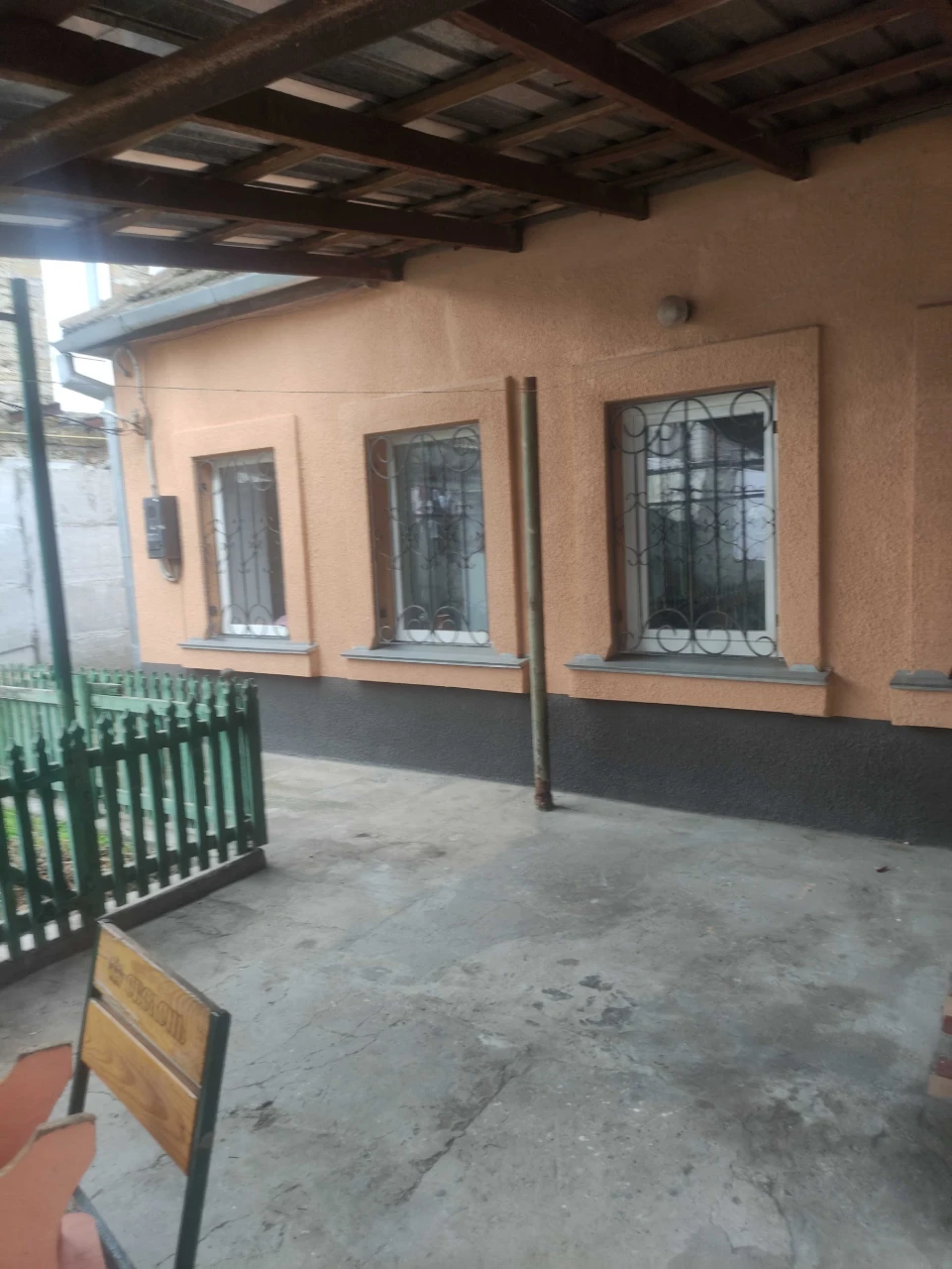 Продаю будинок 56м2,Гараж 43м2,Кадастровый акт, 2 сотки земл