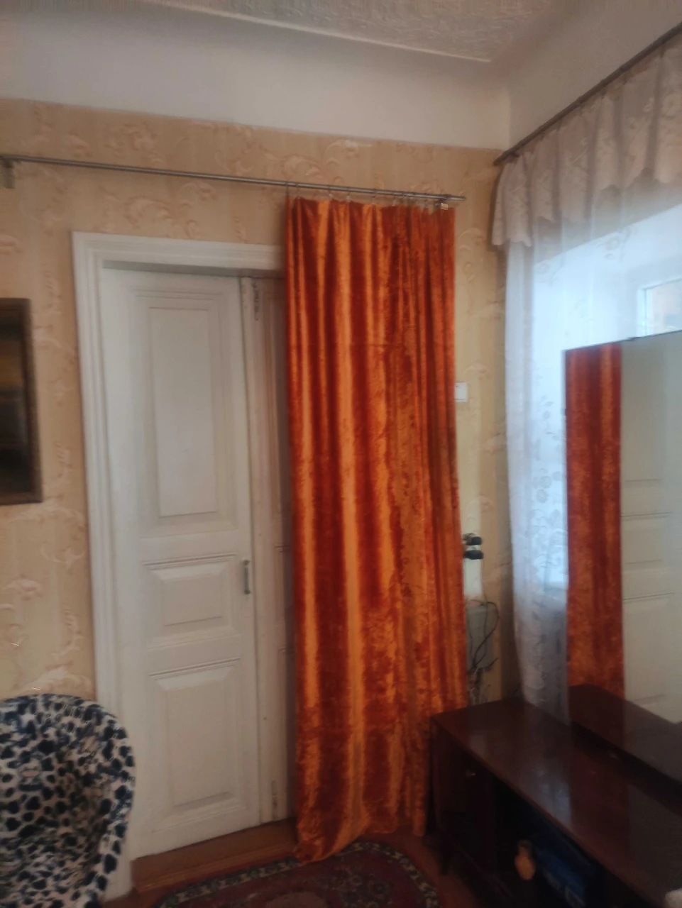 Продаю будинок 56м2,Гараж 43м2,Кадастровый акт, 2 сотки земл