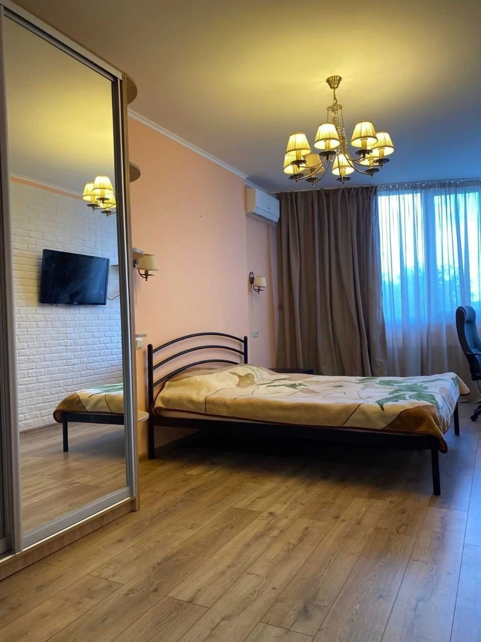 1-room apartment for sale 40 m², Skhidna Brama residential complex, House