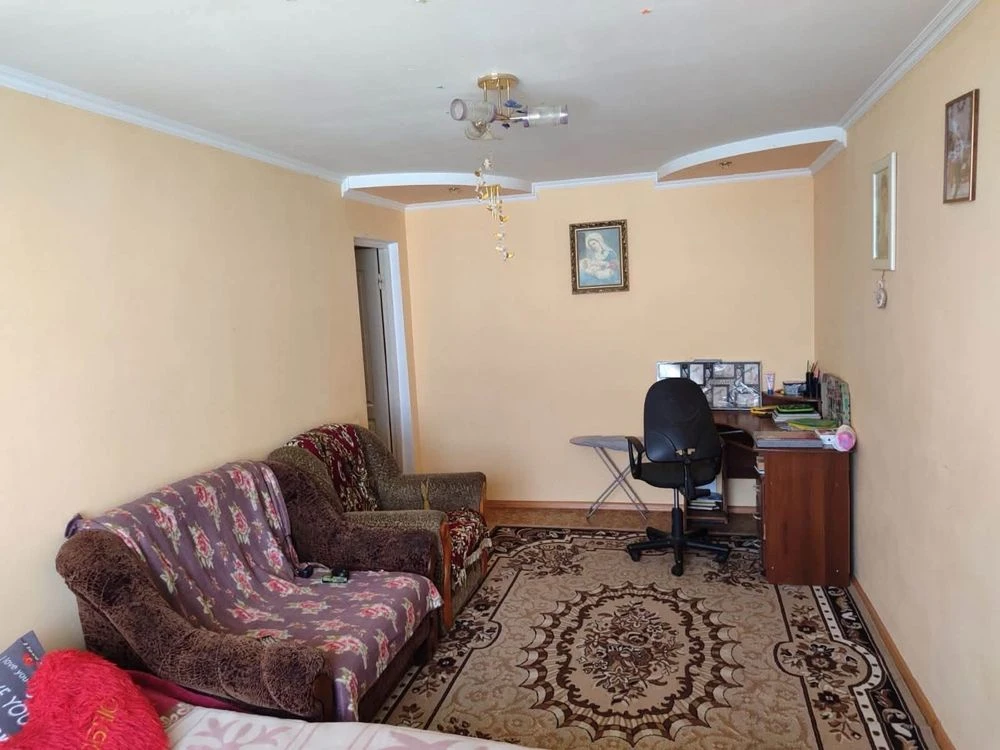 Sale of a large 2-room apartment in Novo Rozdíl, Stryj
