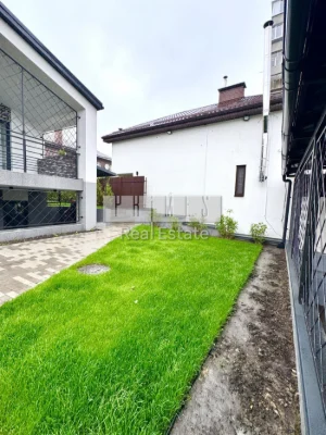 Sale of house in Kyiv, 177 sq m, 5 rooms, plot of 5 acres, 2 floors