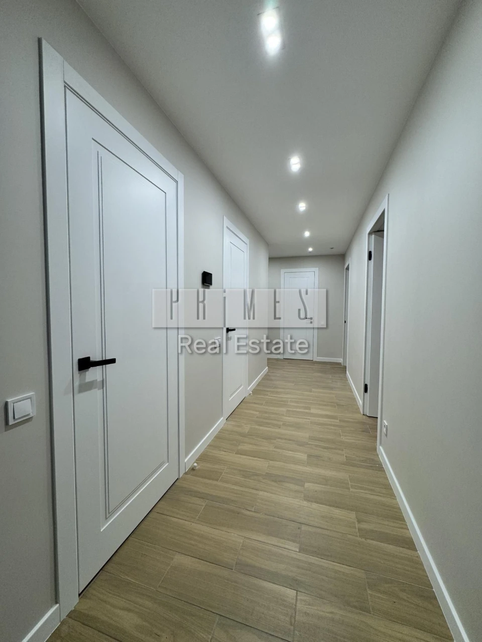 Sale of house in Kyiv, 177 sq m, 5 rooms, plot of 5 acres, 2 floors