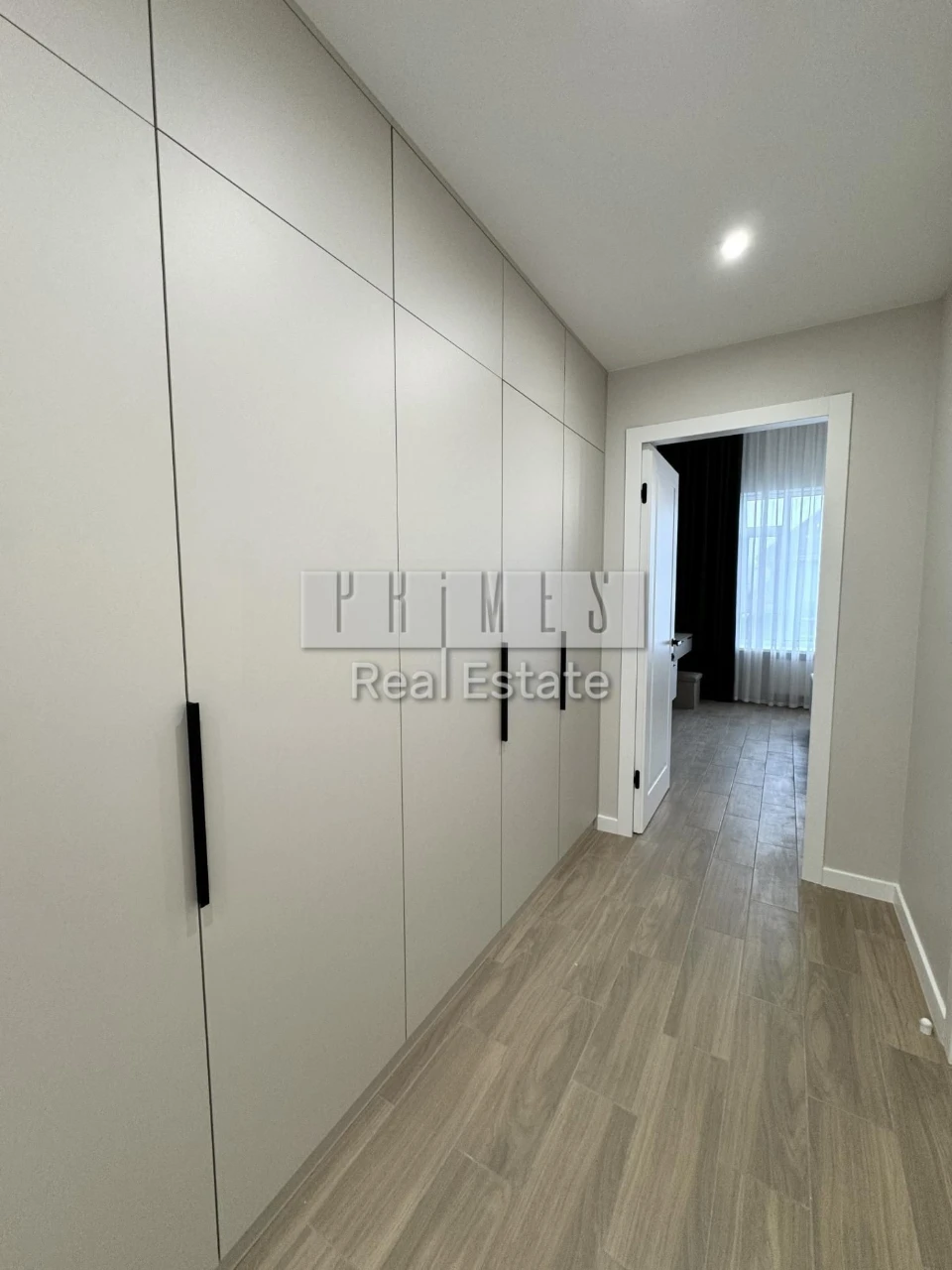 Sale of house in Kyiv, 177 sq m, 5 rooms, plot of 5 acres, 2 floors