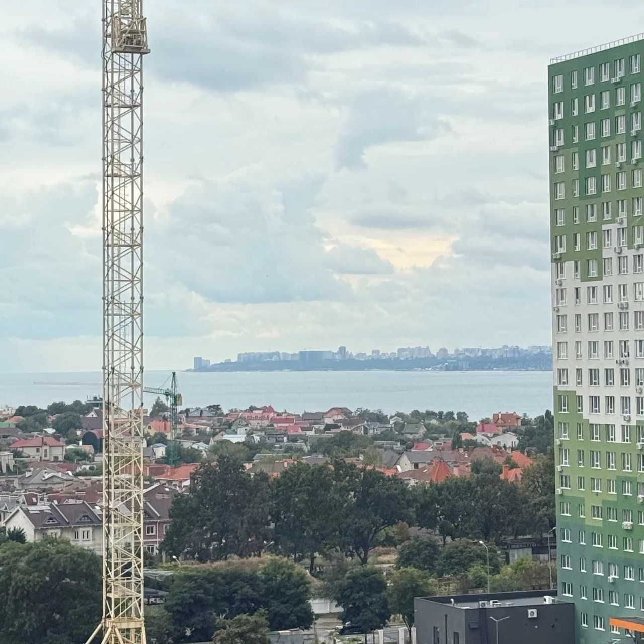 One-bedroom apartment for sale on Saharova Street with a sea view