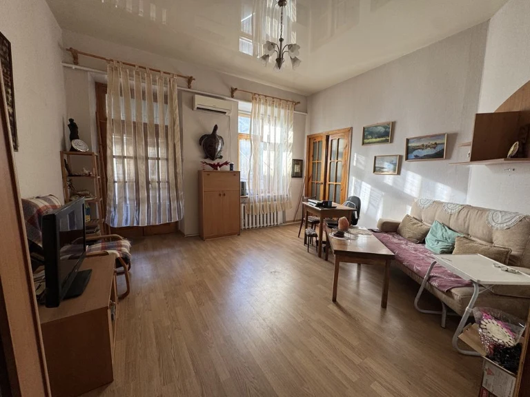 Продається 3-кімнатна квартира, Базарна/Італійська