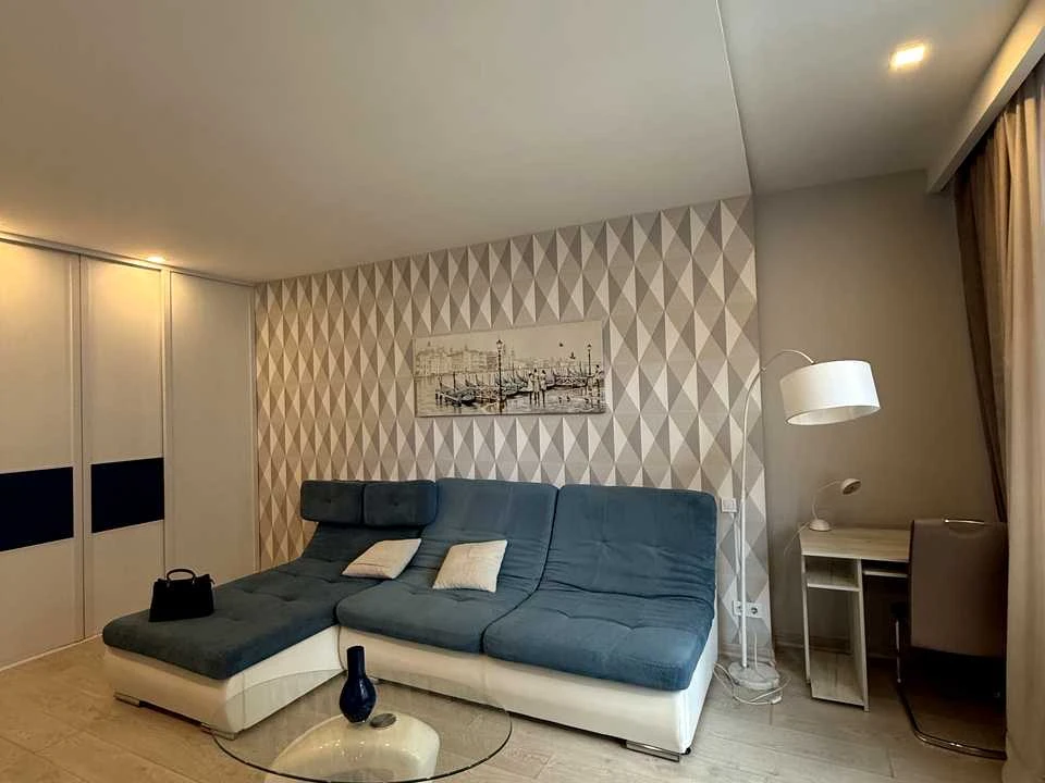 Apartment. Odesa, Valeriy Samofało вул.