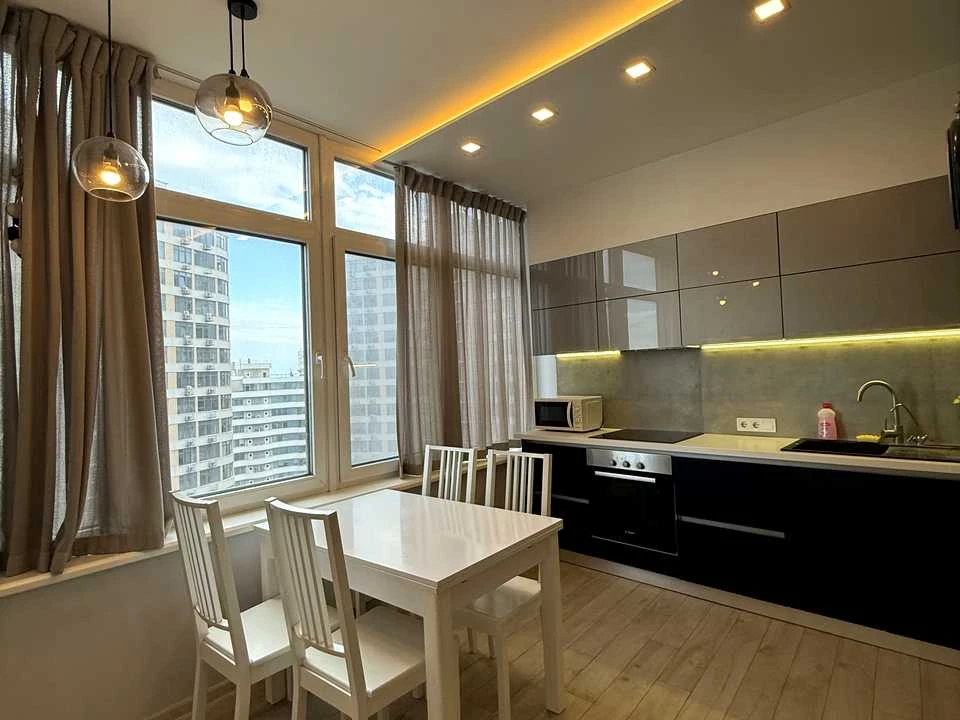 Apartment. Odesa, Valeriy Samofało вул.