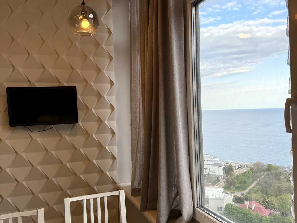 Apartment. Odesa, Valeriy Samofało вул.
