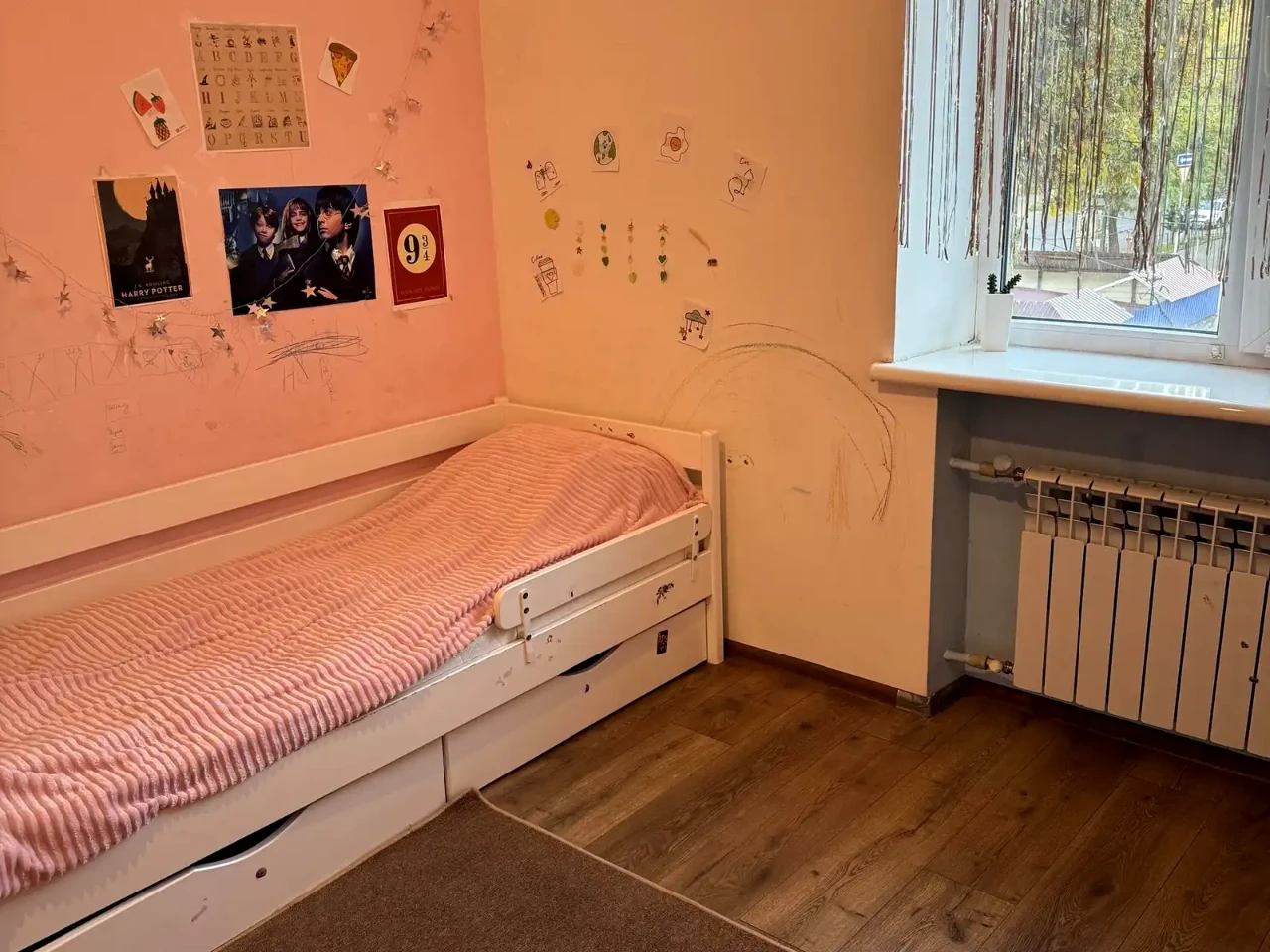 Оренда квартири 2-кімн. 52 м² 2/5 пов.