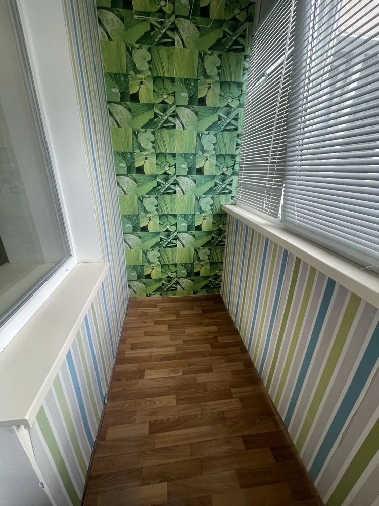 2-room apartment in a brick building, 3rd floor. Certificate