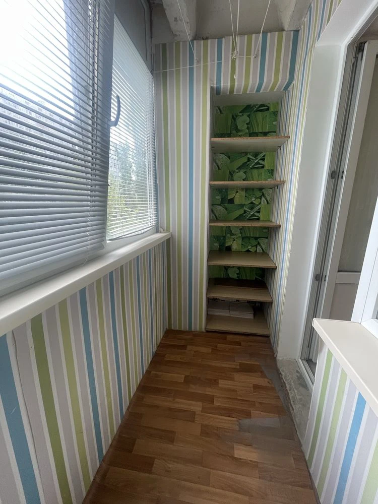 2-room apartment in a brick building, 3rd floor. Certificate