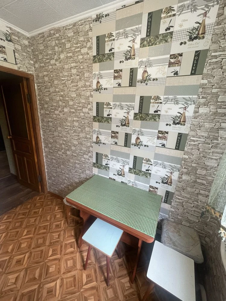 2-room apartment in a brick building, 3rd floor. Certificate