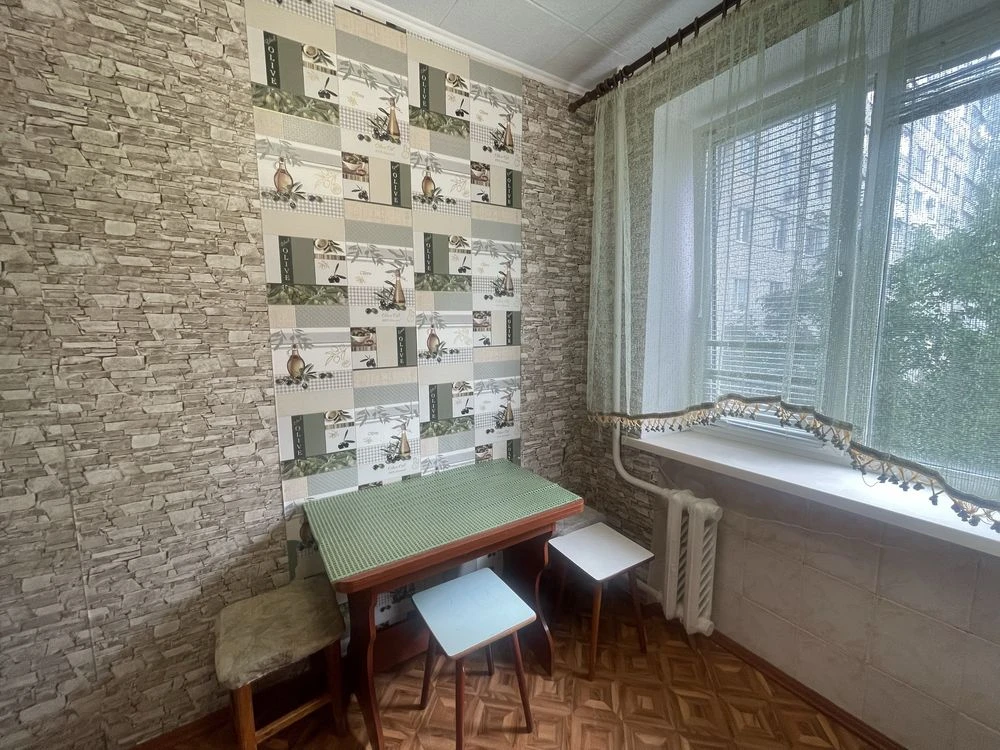 2-room apartment in a brick building, 3rd floor. Certificate