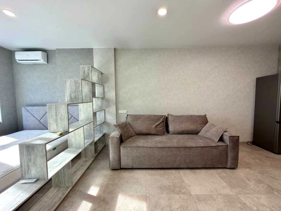 One-bedroom apartment. Mykola Bazhan Prospekt, Kyiv