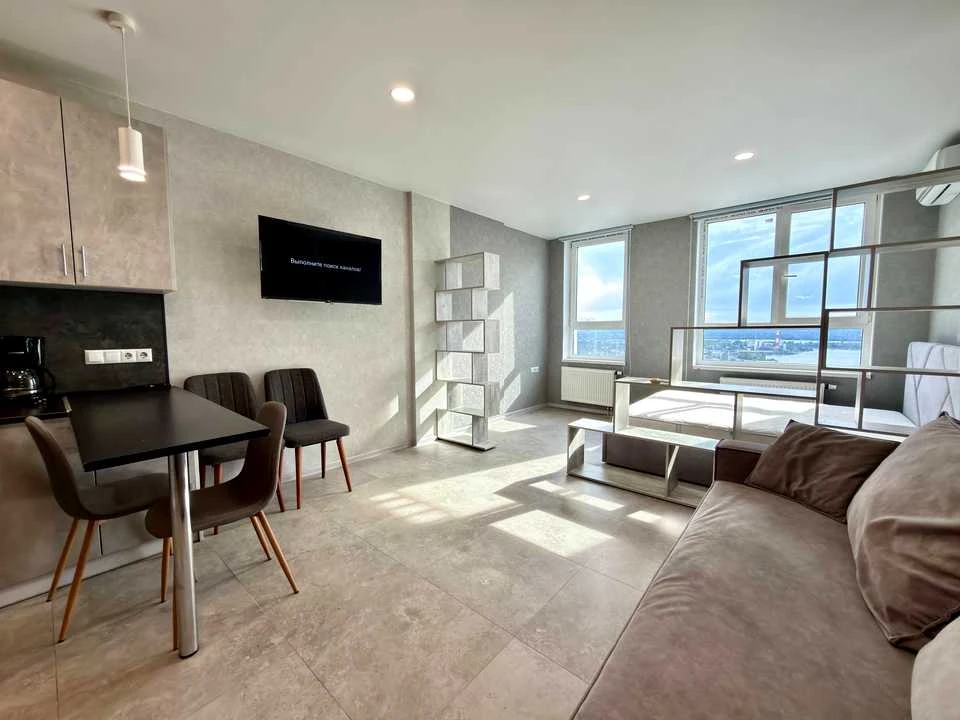 One-bedroom apartment. Mykola Bazhan Prospekt, Kyiv