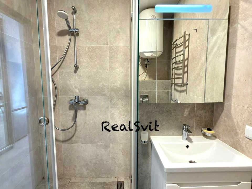 One-bedroom apartment. Mykola Bazhan Prospekt, Kyiv