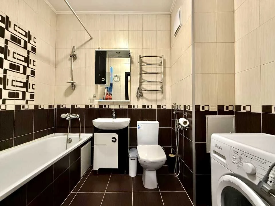Apartment. Volodymyr Namovich Street, Kyiv