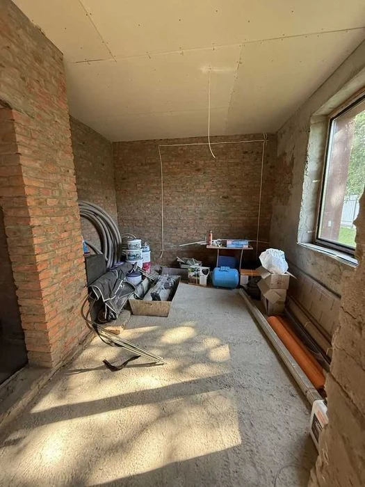 Просторий будинок 130 м² біля річки, гараж на 2 авто, 13 сот