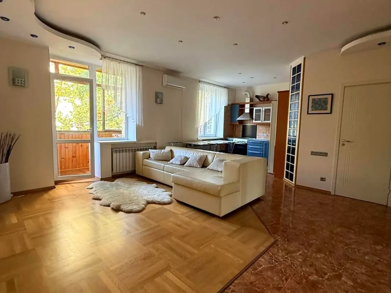 Довгострокова оренда квартири 2-кімн. 56 м²