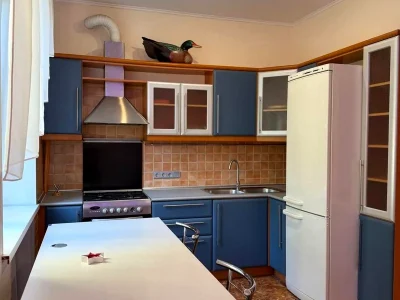 Довгострокова оренда квартири 2-кімн. 56 м²