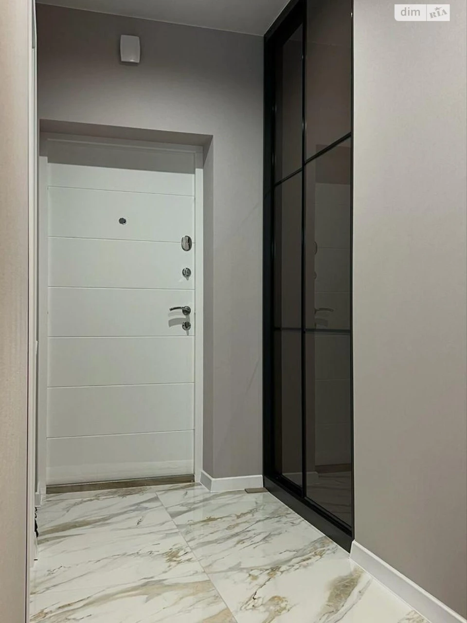 Long-Term Rental Apartment in Pyrogiv