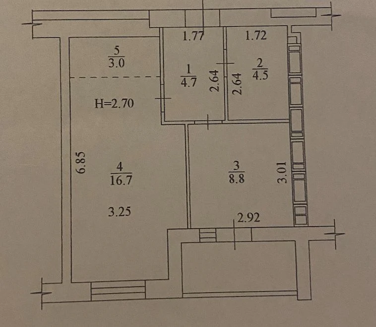 I'm selling my one-room apartment