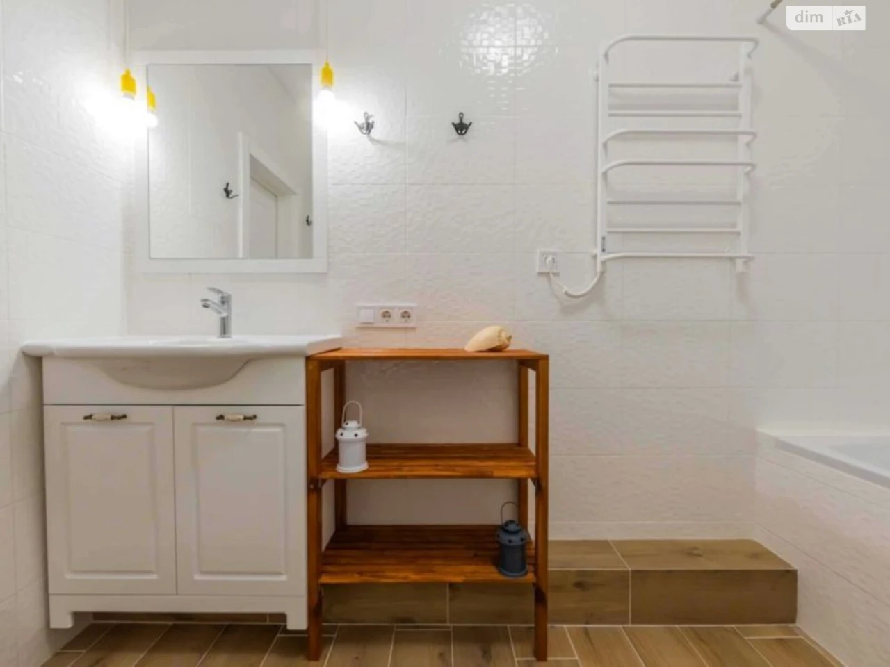 Long-Term Rental Apartment, Left Bank Area