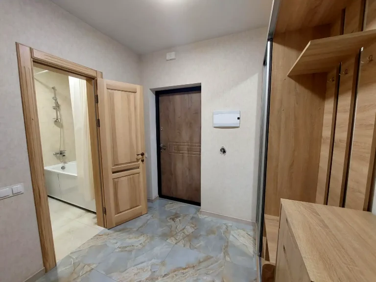 Rent 1-bedroom apartment 37 sq m on the 3rd floor.